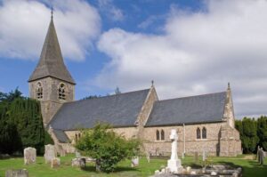 St_Mary's_Church,_Headley_(Geograph_Image_2225451_bd4fd1b6)