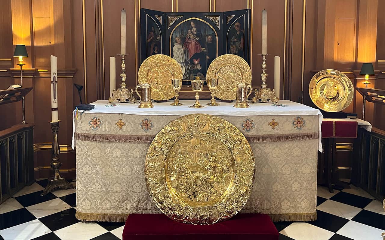 Chapel Royal Altar & Plate